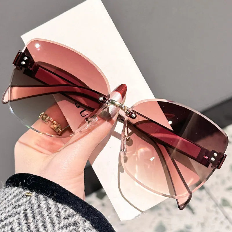 Large Frame Cat Eye Fashion Sunglasses