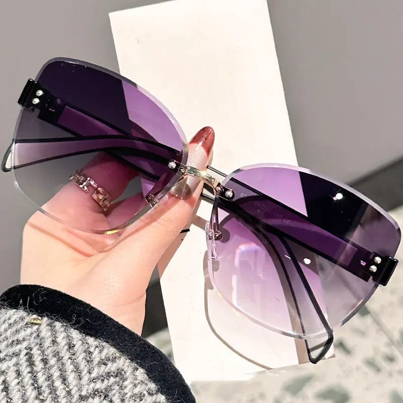 Large Frame Cat Eye Fashion Sunglasses