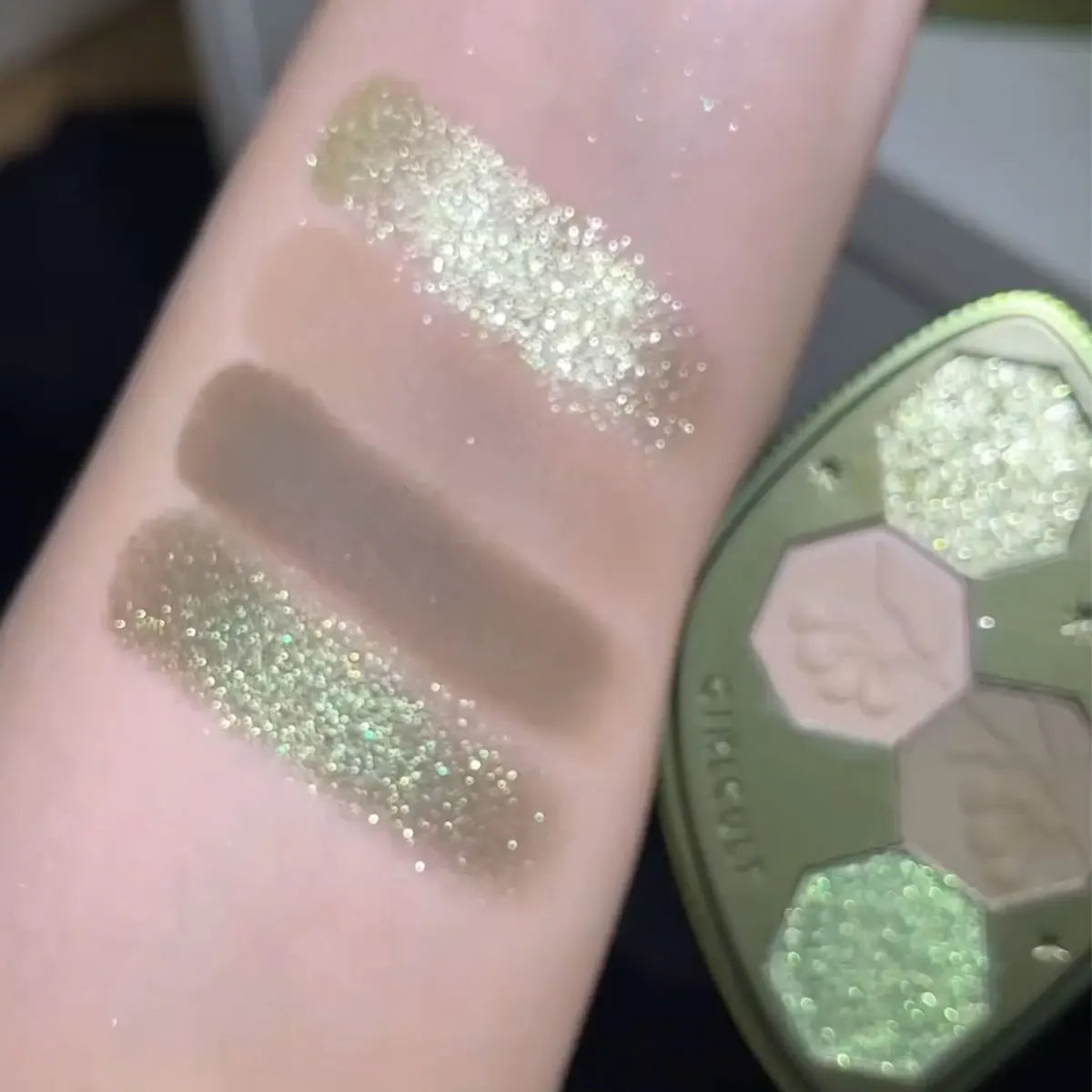 Girlcult 60 Dongchong Eyeshadow Palette