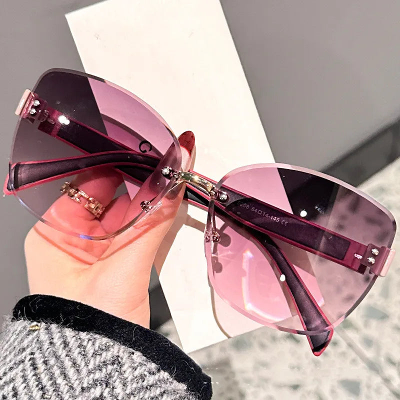 Large Frame Cat Eye Fashion Sunglasses